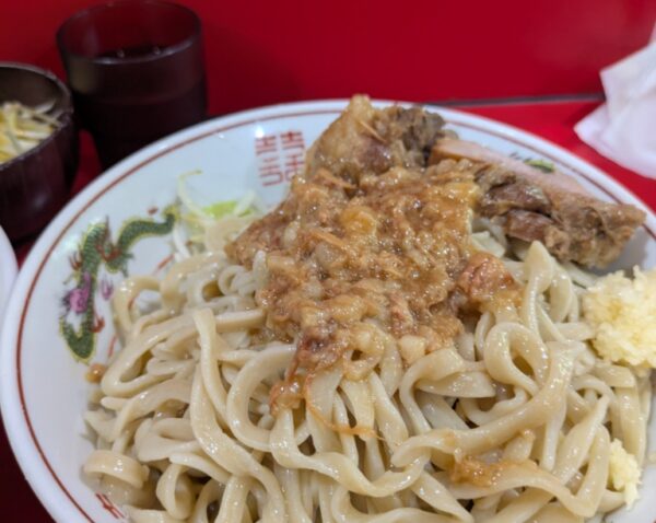 ラーメン二郎のつけ麺の麺